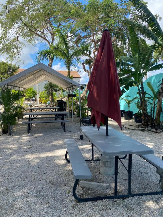 Hoosville Hostel Florida City Exterior foto